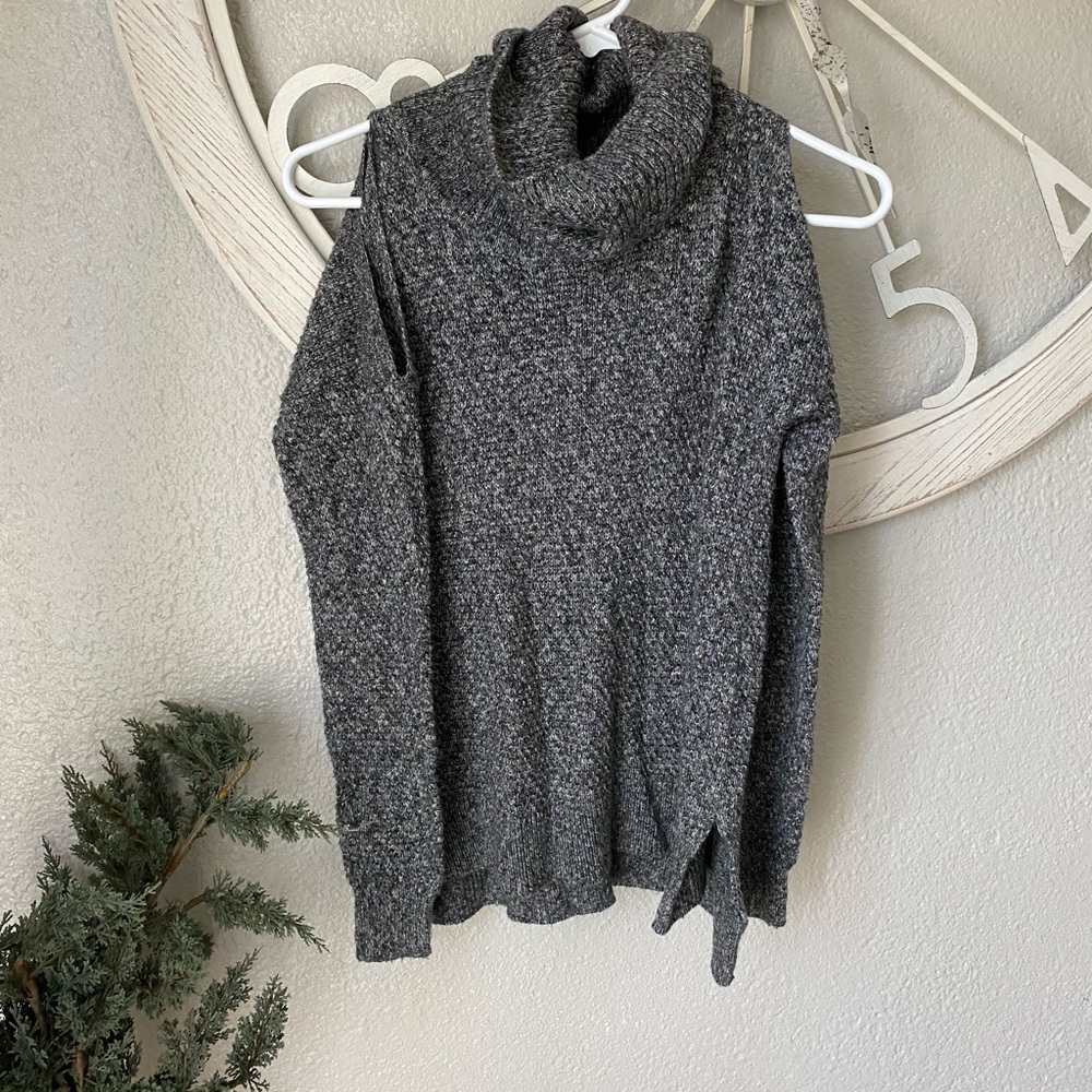 HOLLISTER Cold Shoulder Cowl Sweater